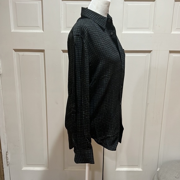 Equipment Shirt - Picture 4 of 10